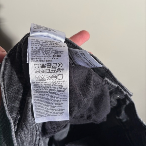 Levi’s Mile High Cropped Wide Leg Jeans - Picture 9 of 9